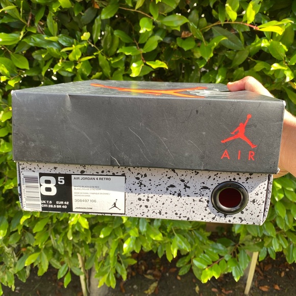 Jordan - Picture 3 of 3